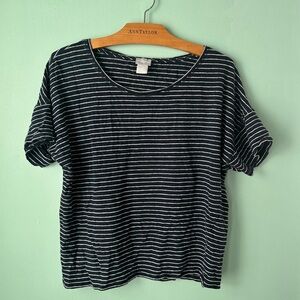 Chico’s 100% linen navy striped tee size 2 / medium